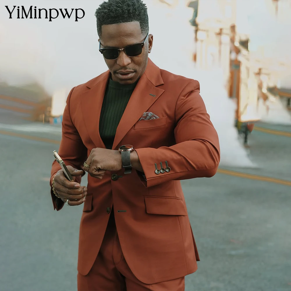 Роскошный оранжевый мужской костюм