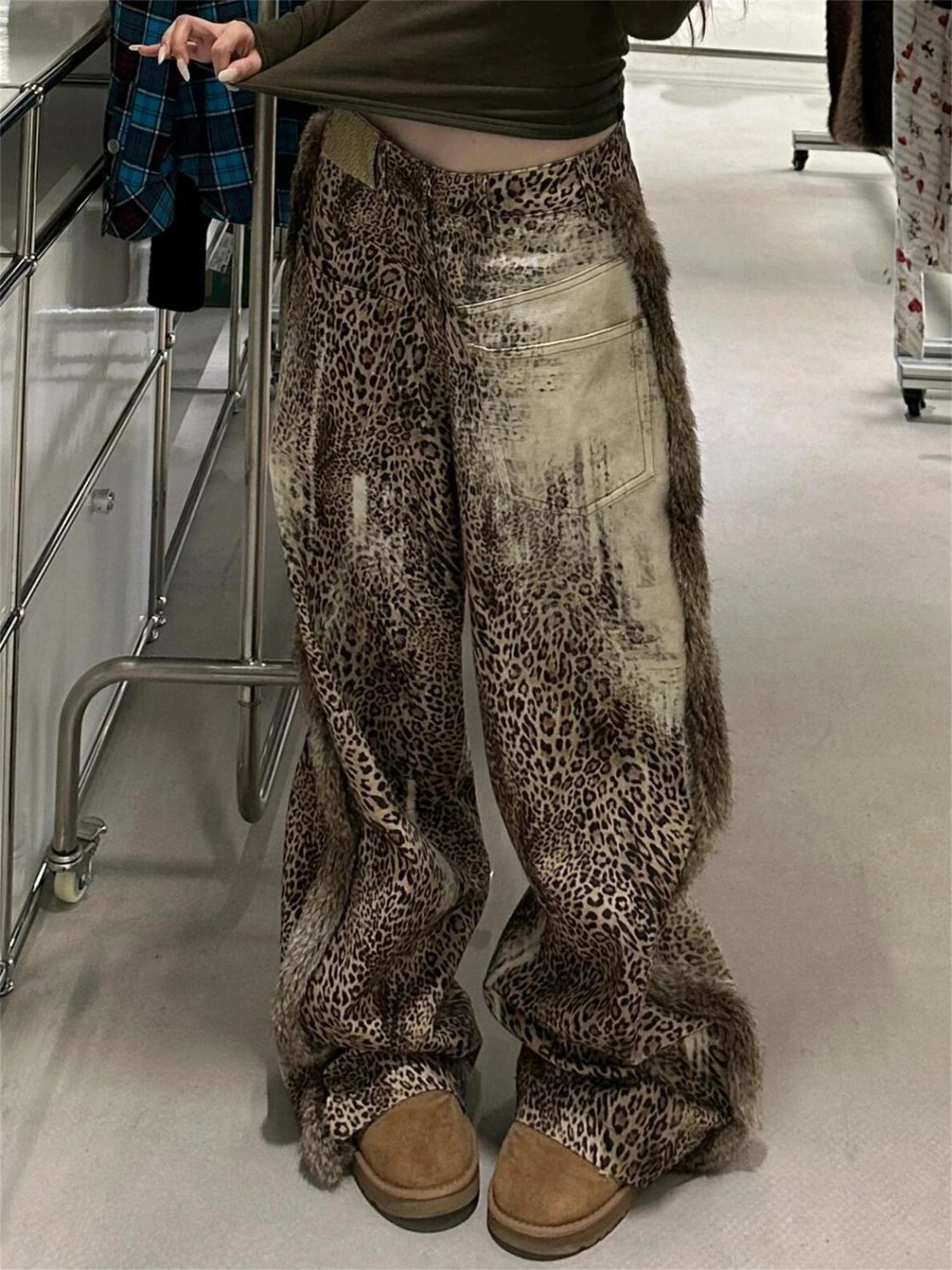 Женские широкие джинсы с леопардовым - Фотография_2