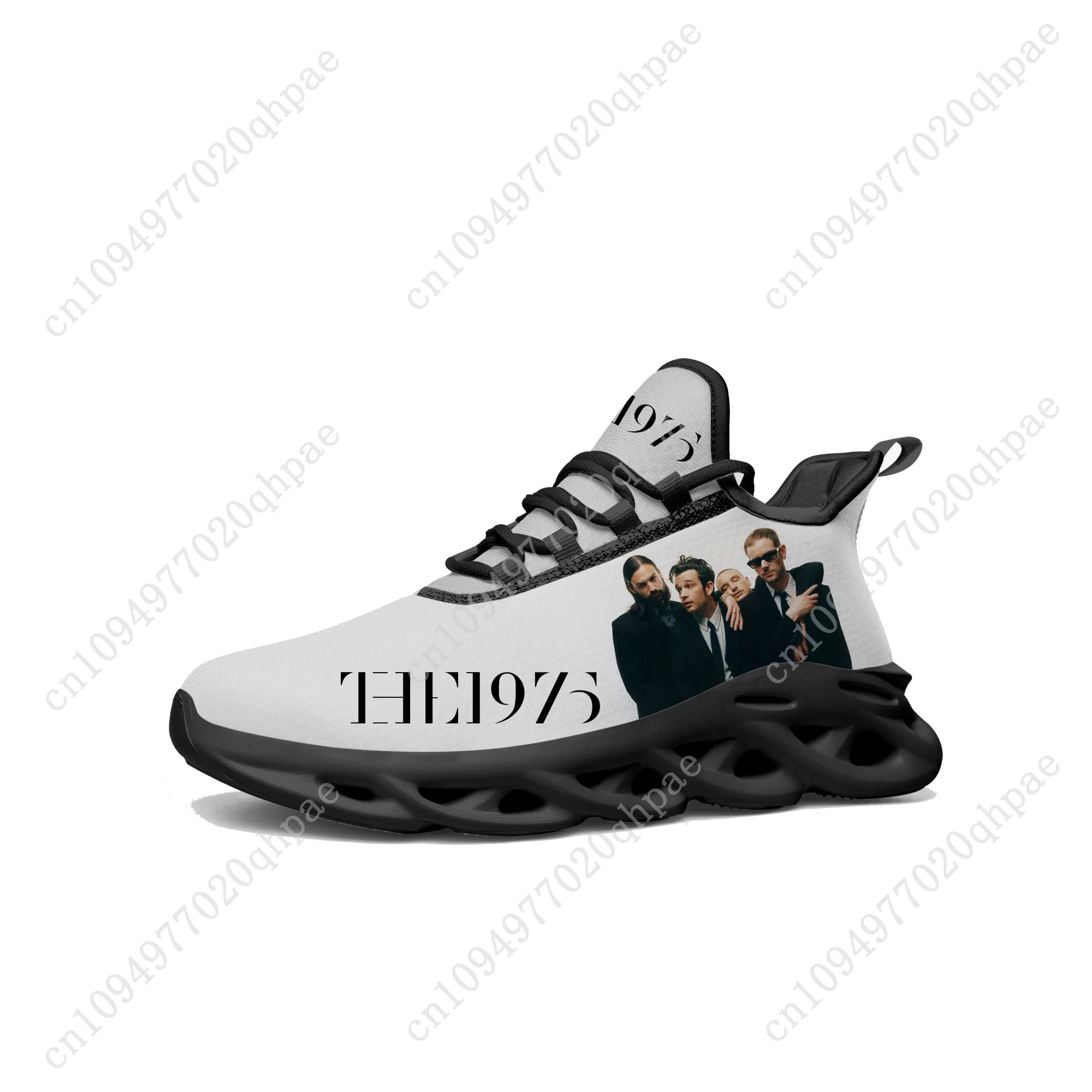 Кроссовки на плоской подошве the 1975 года - Фотография_2