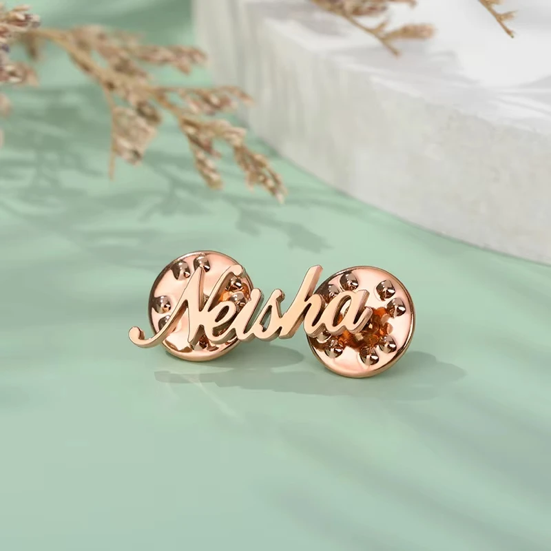 Модная персонализированная брошь с именем и лацканом для женщин и мужчин - Фотография_4