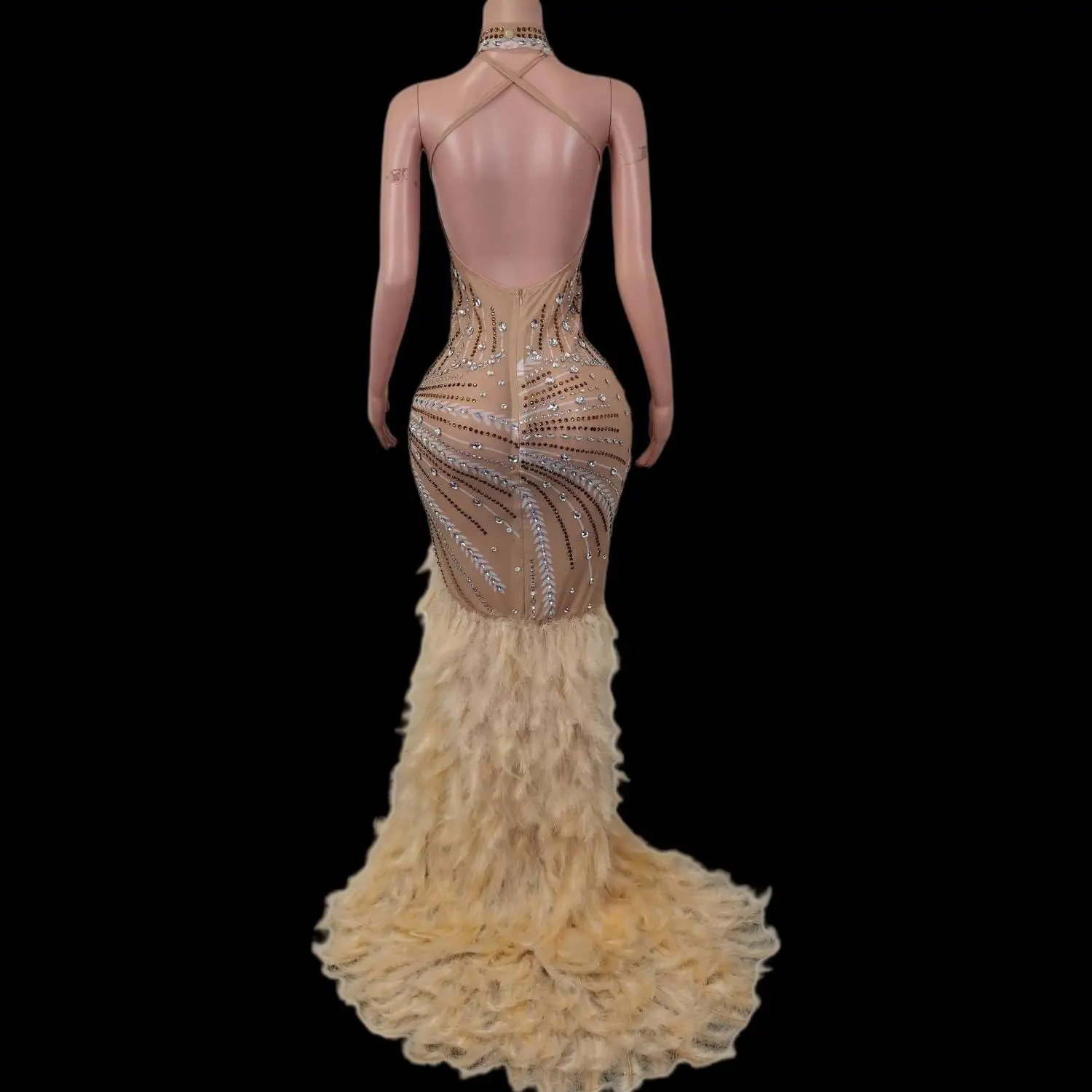 Роскошное элегантное вечернее платье русалки - Фотография_2