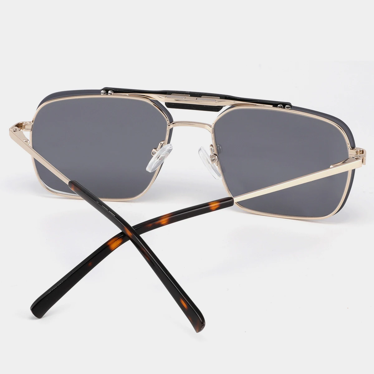 Поляризованные солнцезащитные очки для мужчин - Фотография_2