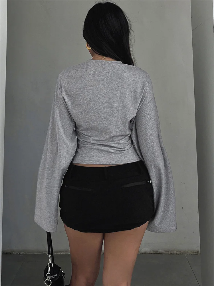 Белая повседневная осенняя футболка tossy - Фотография_5