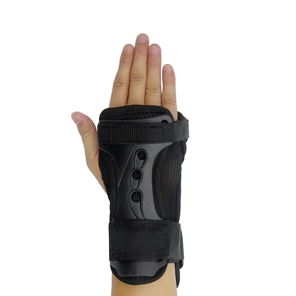 1 пара детских роликовых коньков