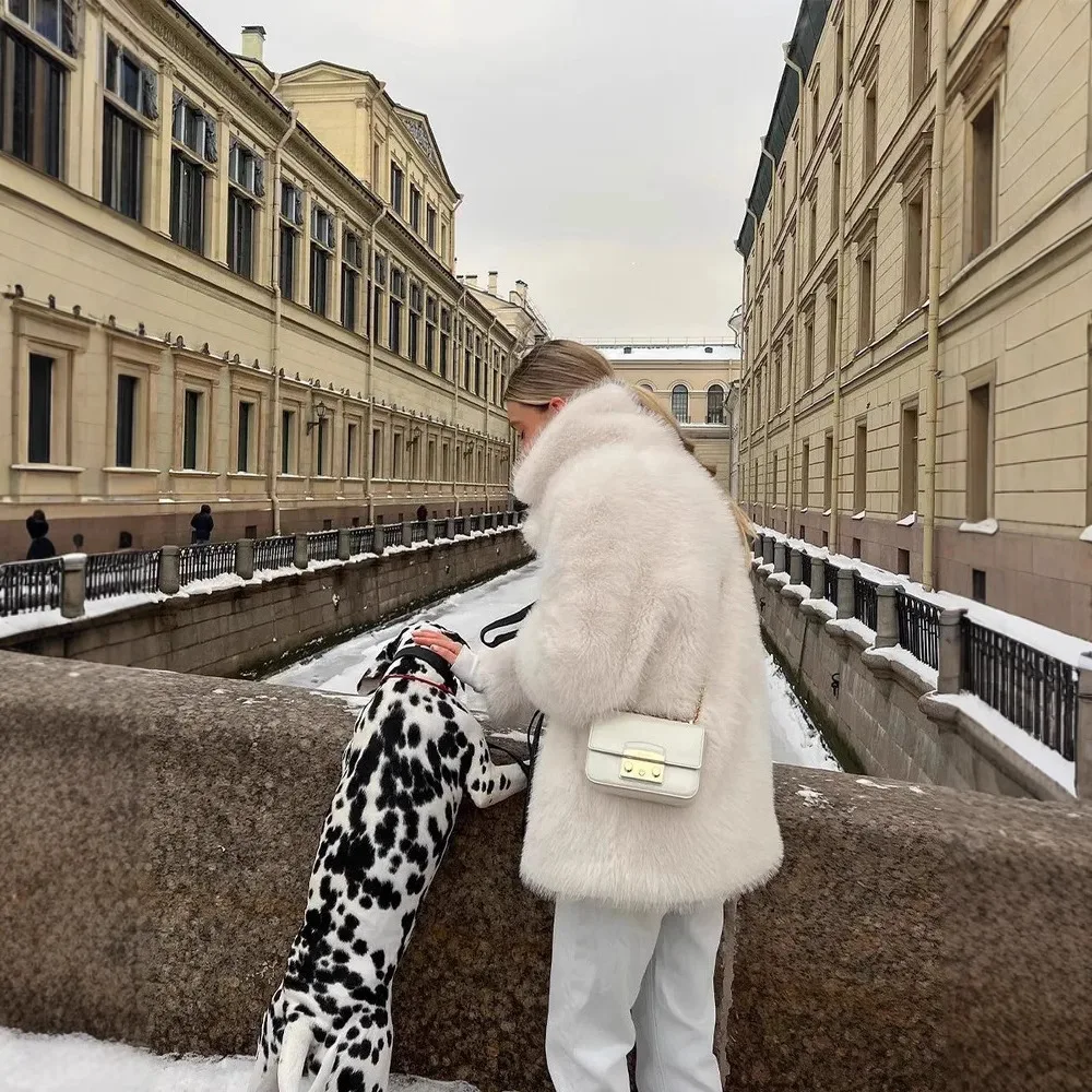 Свободное толстое пальто женское - Фотография_3
