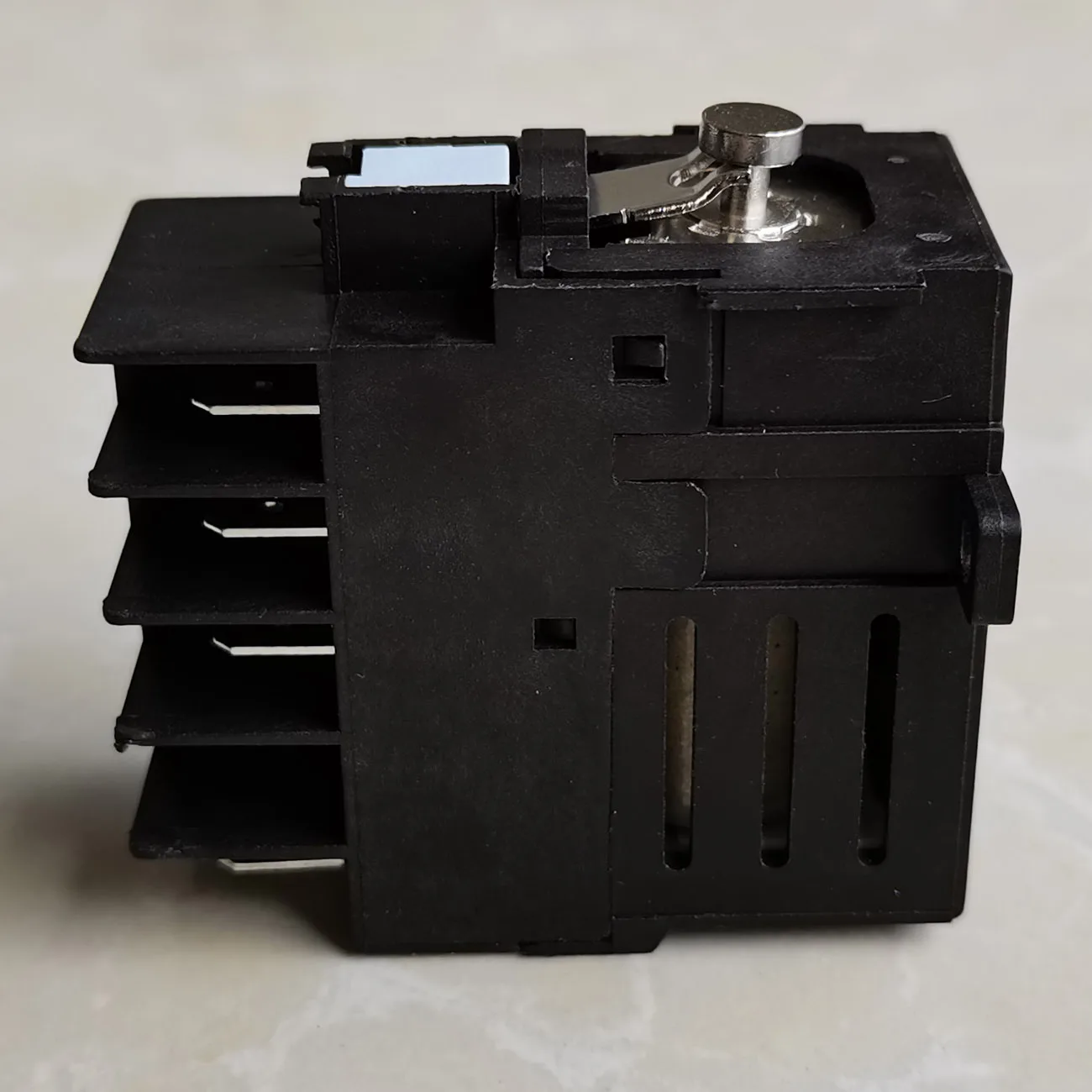 Kedu jd3 8 контактов 230 в 50 гц - Фотография_2