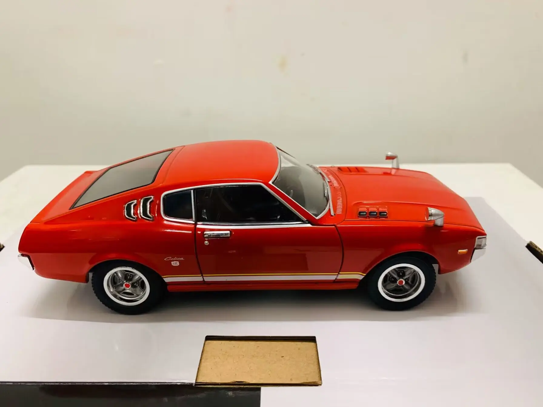 Белый ящик celica gt2000 2 - Фотография_4