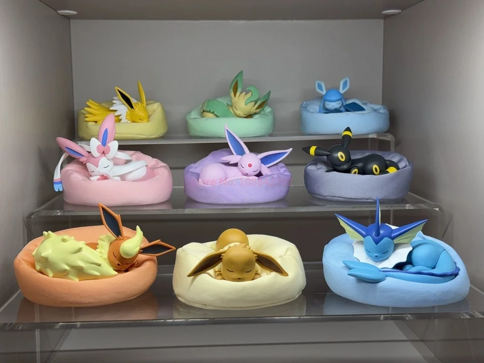 Langbowang pokemon eevee sleeping - Фотография_6