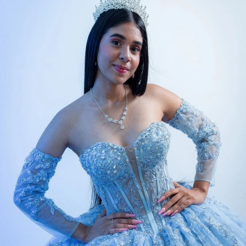 Небесно-голубое блестящее платье quinceanera - Фотография_4