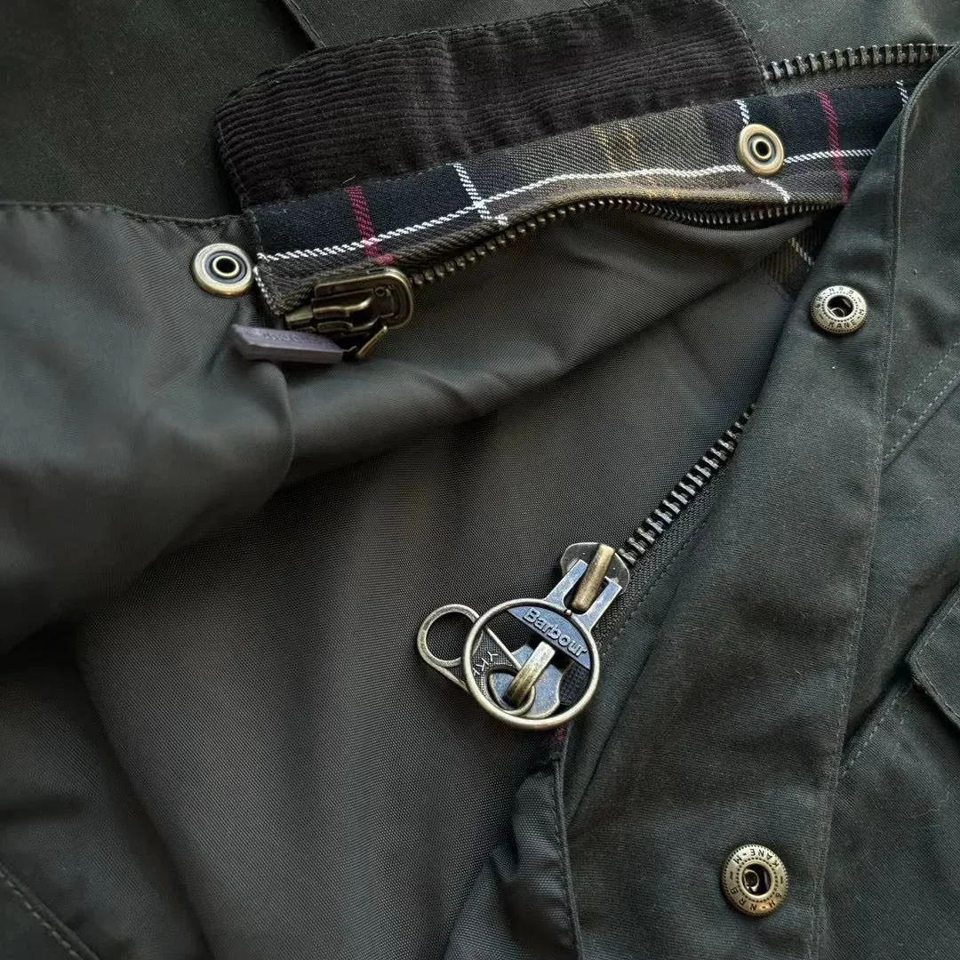 Тренч средней длины с лацканами - Фотография_4