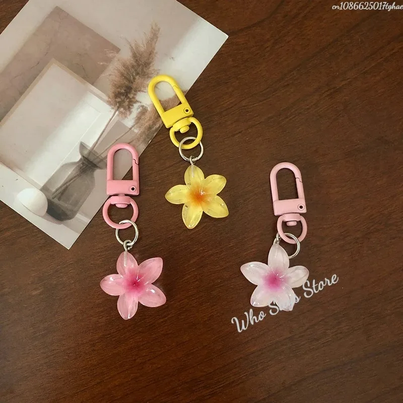 Цветной прозрачный цветок брелок-подвеска - Фотография_2