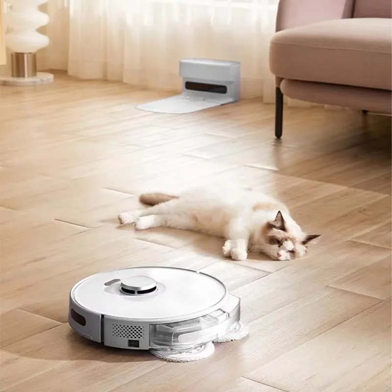 Умный робот-пылесос с резервуаром - Фотография_2