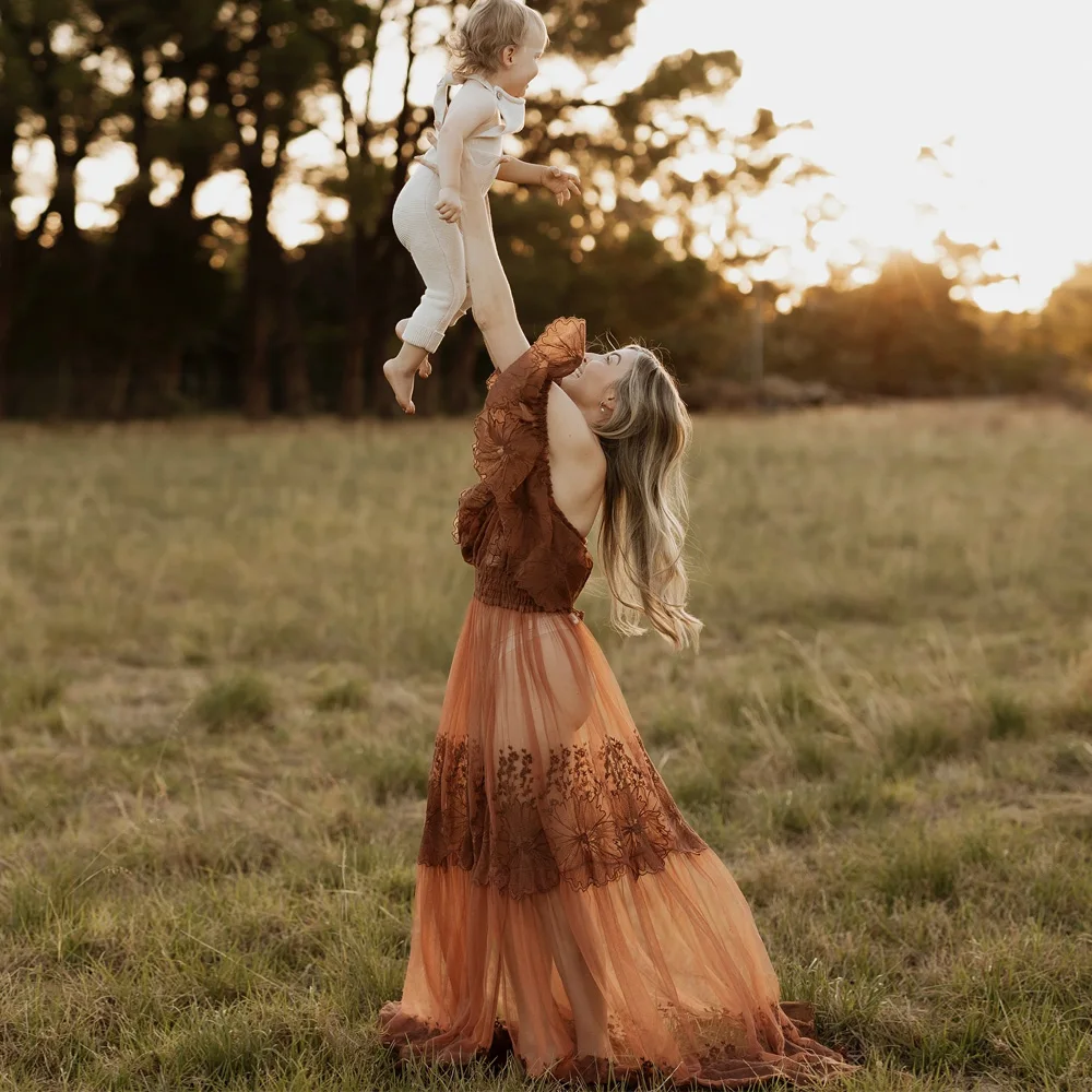 Сетчатое кружевное платье с вышивкой - Фотография_4