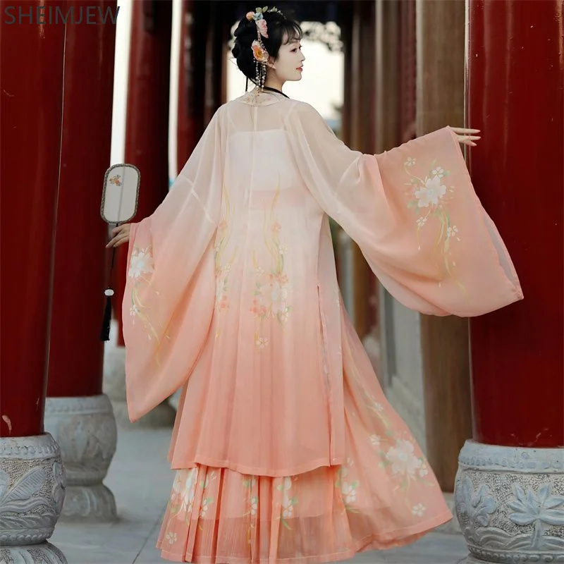 Традиционное женское платье ханьфу с градиентной вышивкой династии сун - Фотография_6