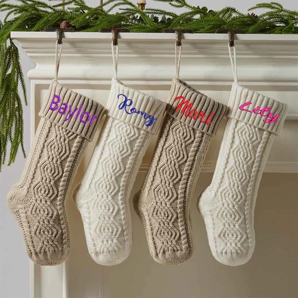 Рождественские носки с персонализированным вышитым именем