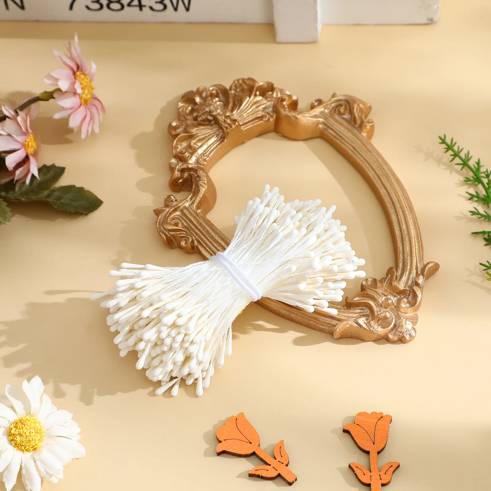 Искусственные цветы с жемчугом - Фотография_5