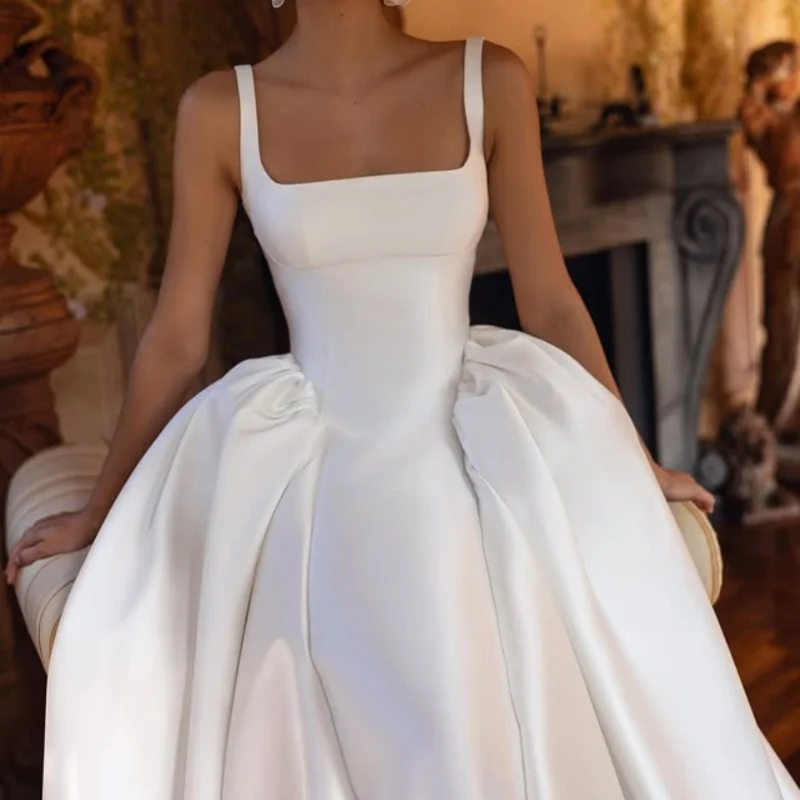 Свадебные платья цвета слоновой кости с аппликацией