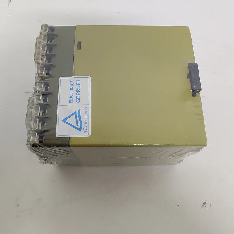 Оригинальное готовое реле безопасности v 300s pilz 474791 - Фотография_4