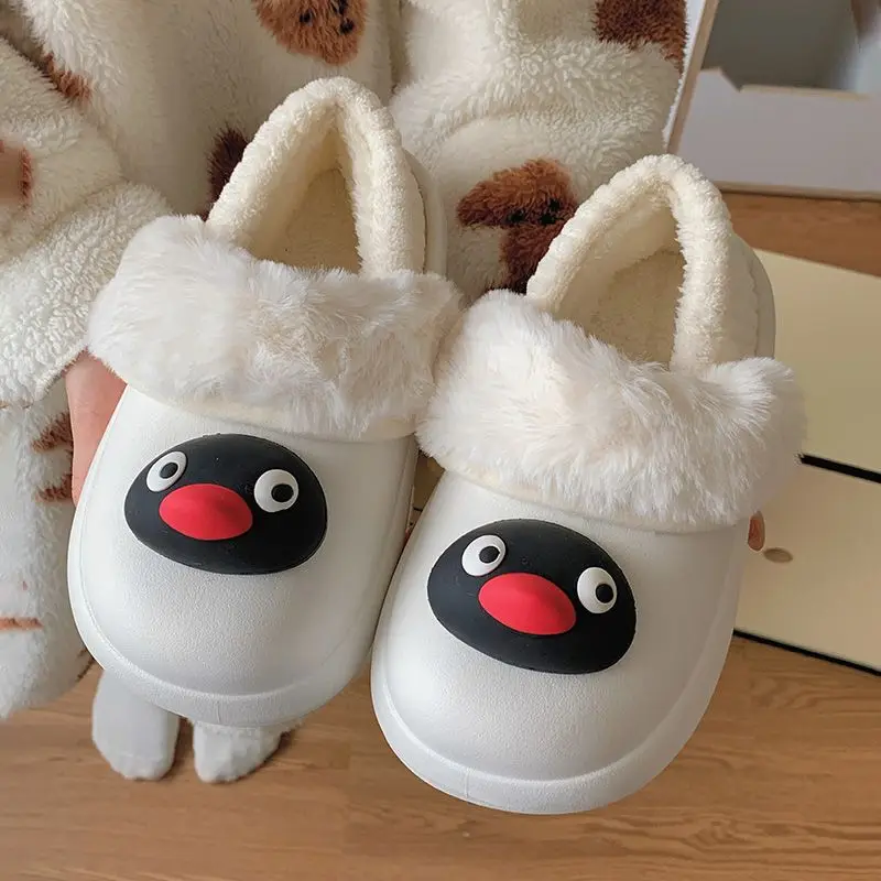 Непромокаемые тапочки с мехом пингвина