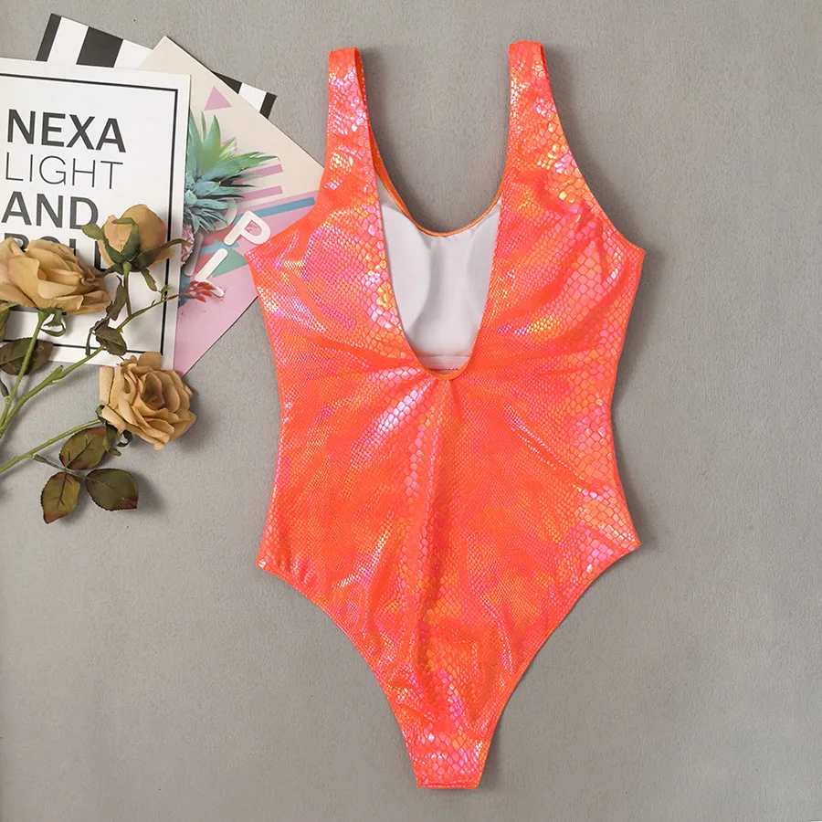 Сексуальный блестящий змеиный чешуй - Фотография_2