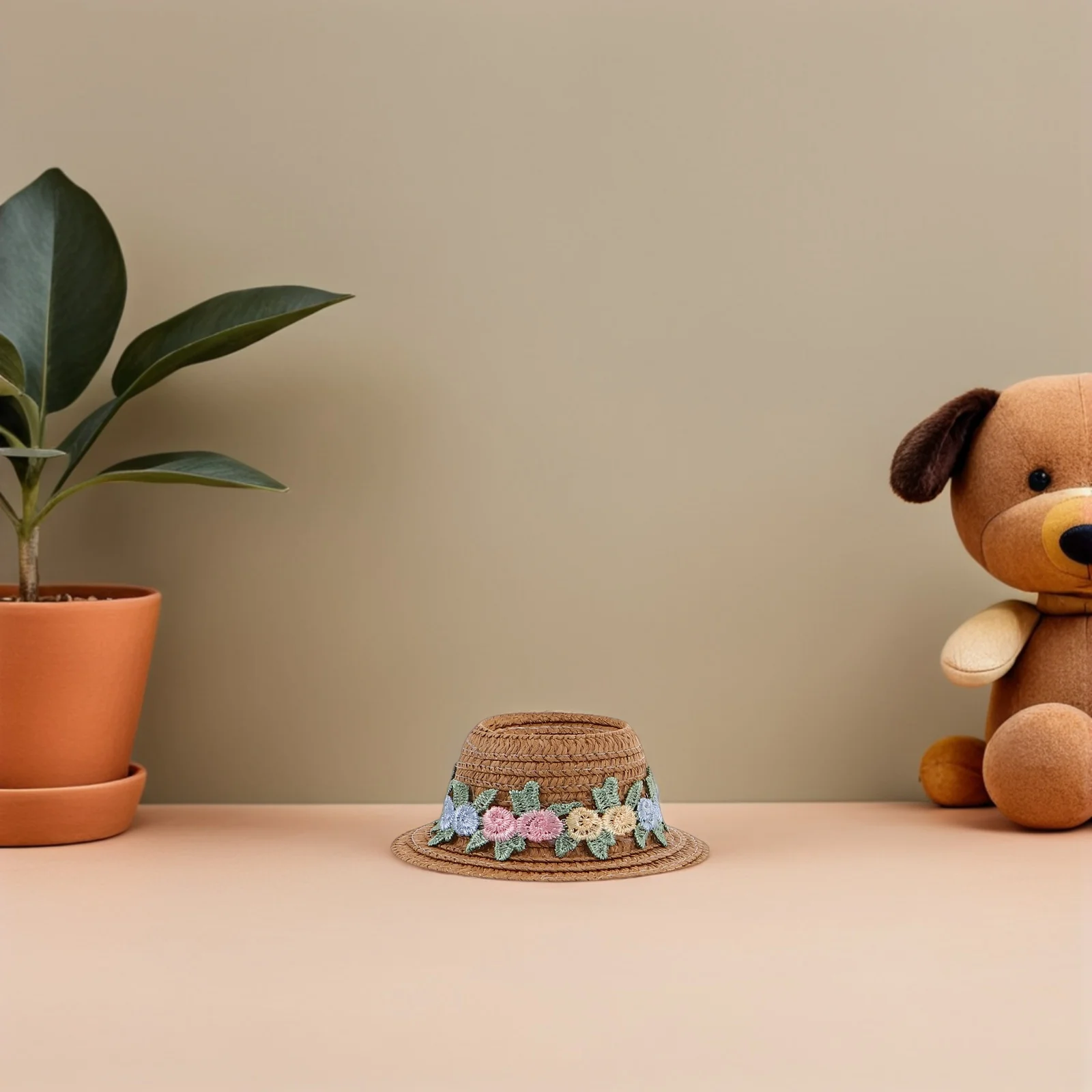 Миниатюрные шапки с маленьким верхом - Фотография_6