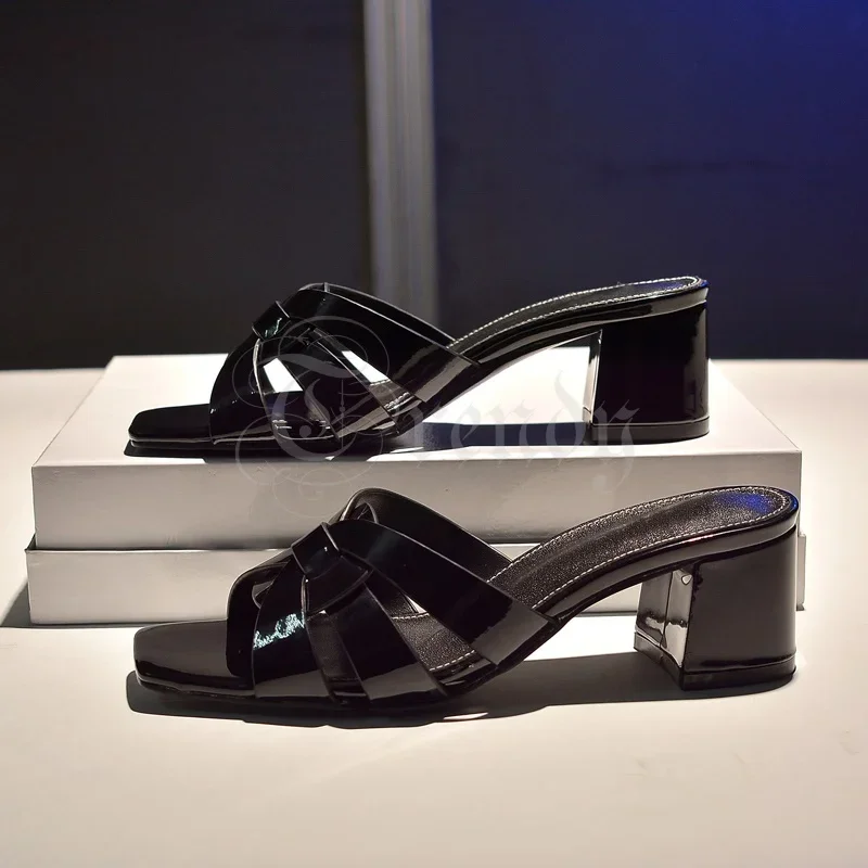 Красные кожаные сандалии с плетеным крестом - Фотография_5