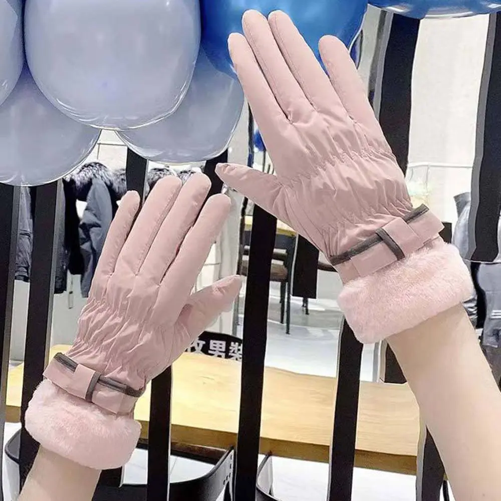 Зимние рукавицы с бантом
