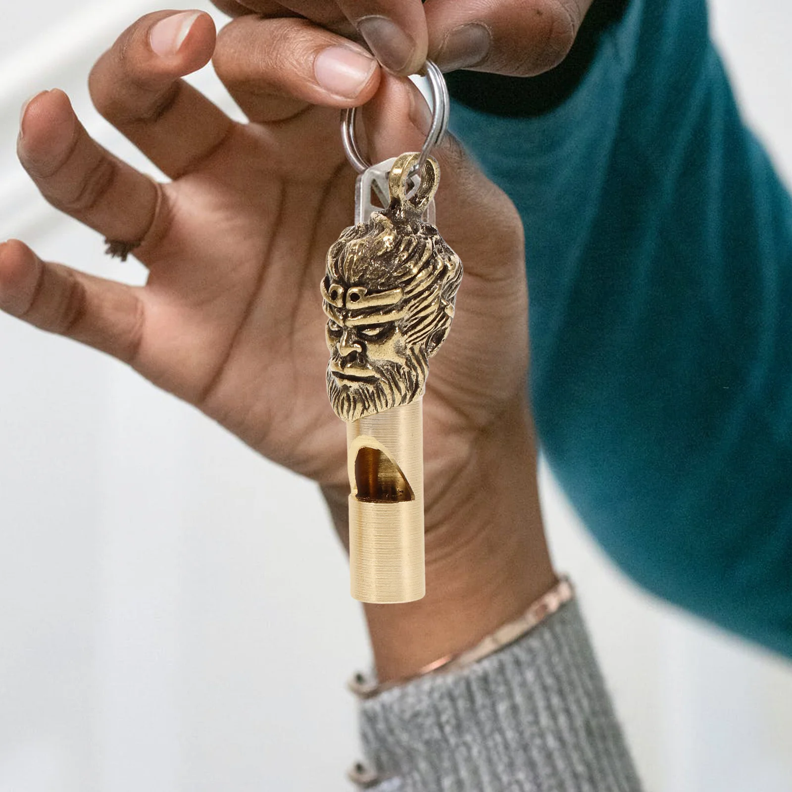 Медный брелок со свистком - Фотография_4