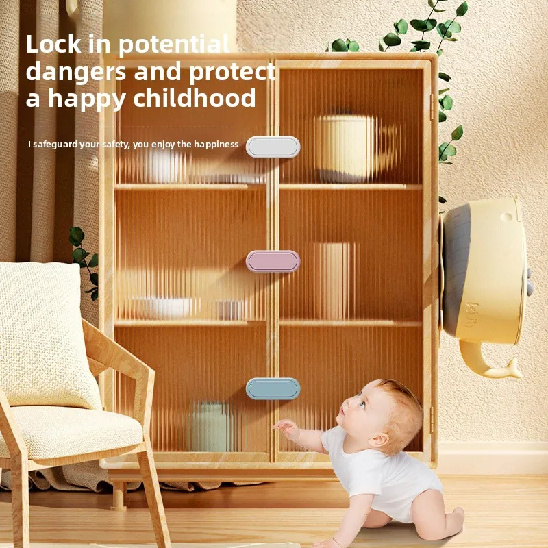 Новый детский шкаф с короткими запирающимися дверцами шкафа - Фотография_2