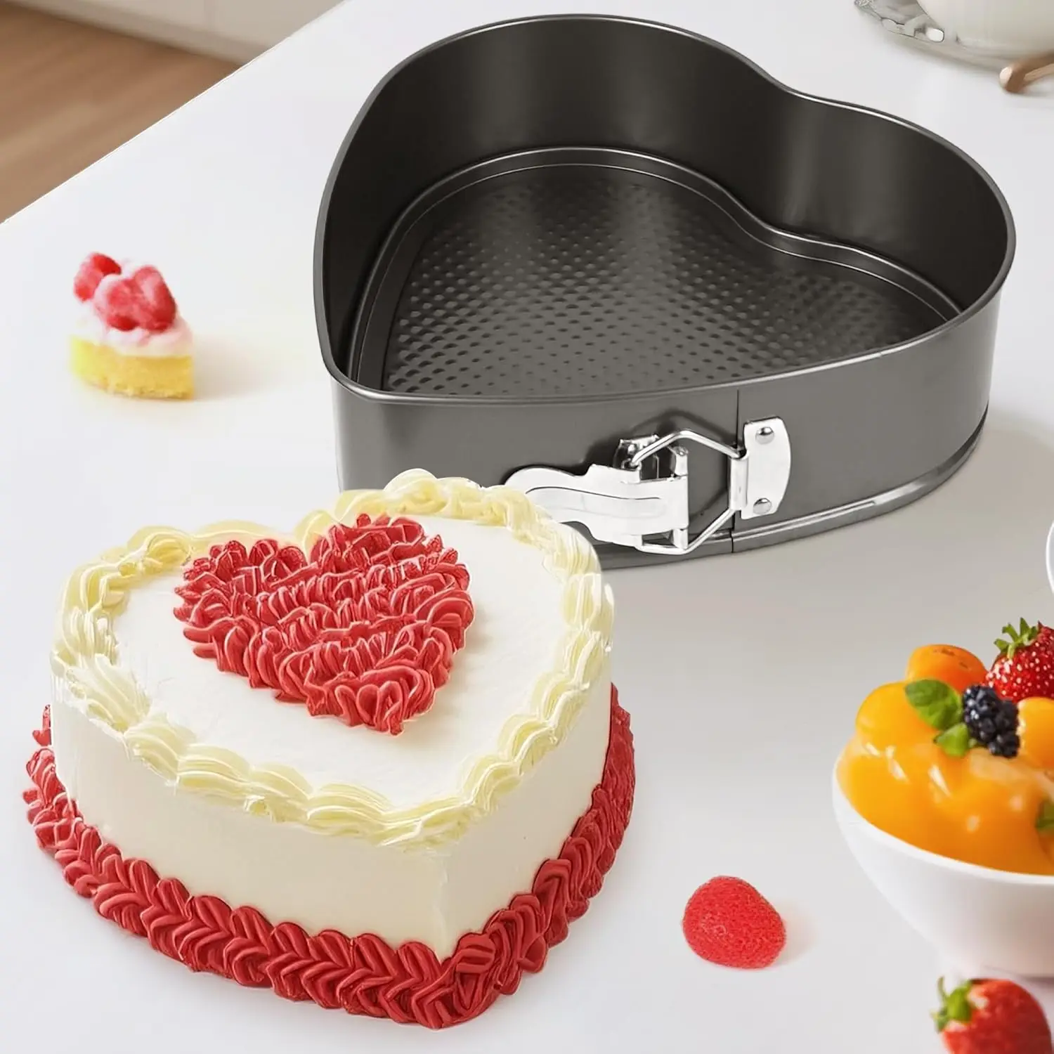 Антипригарная форма для торта темно-серого цвета в форме сердца - Фотография_4