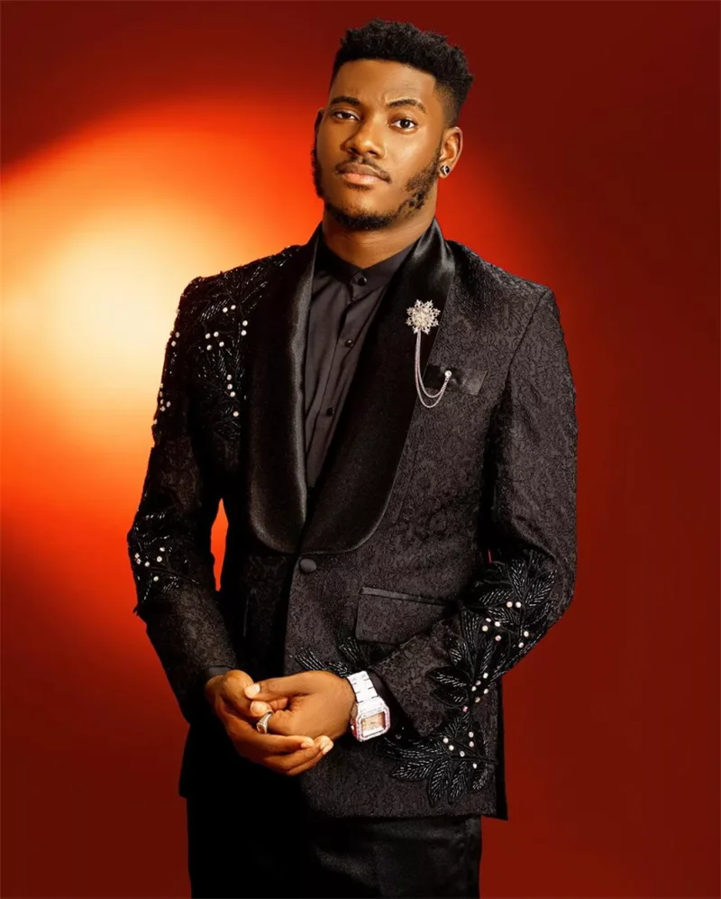 Мужской костюм с жаккардовыми кристаллами - Фотография_4