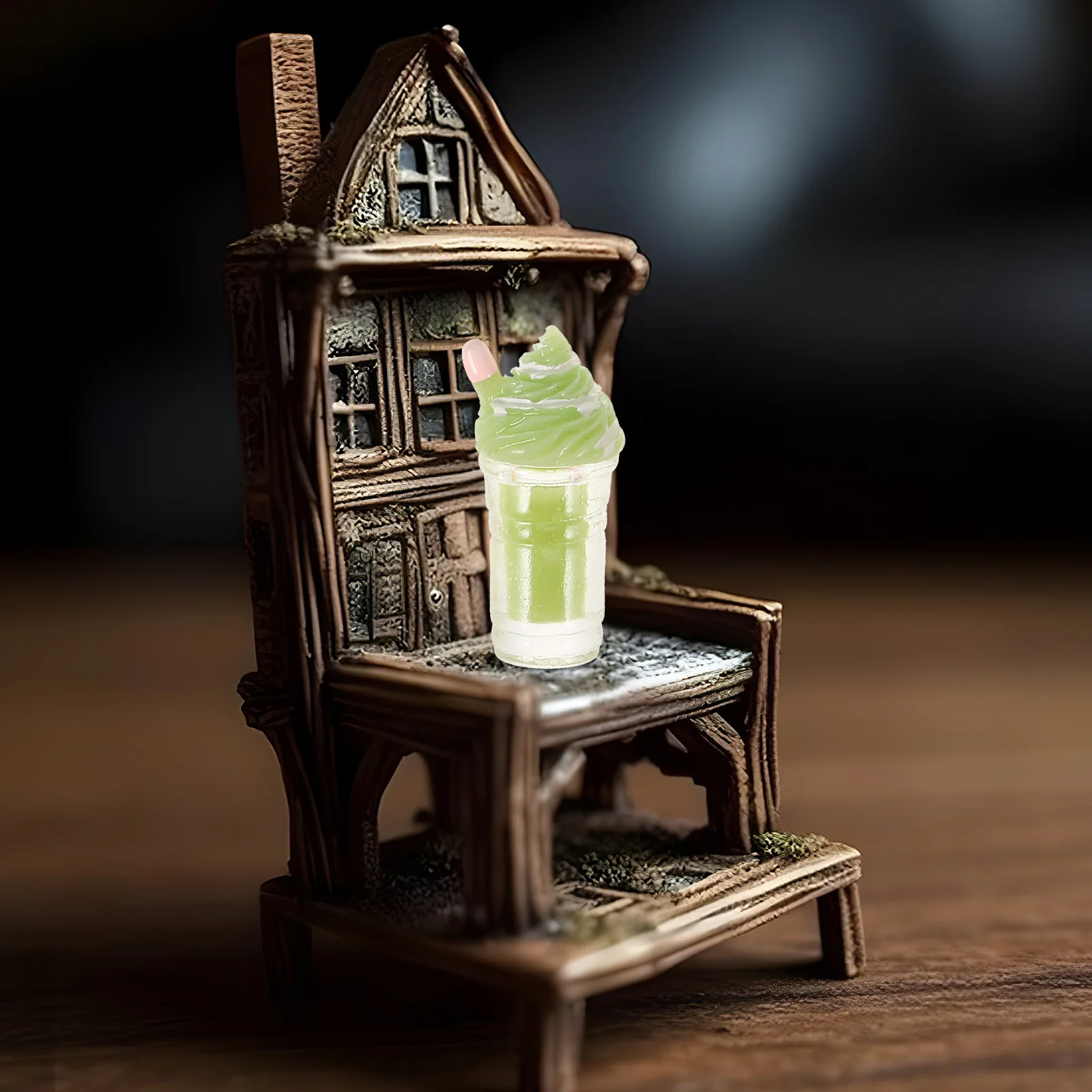 Мини-напои пластиковые поддельные