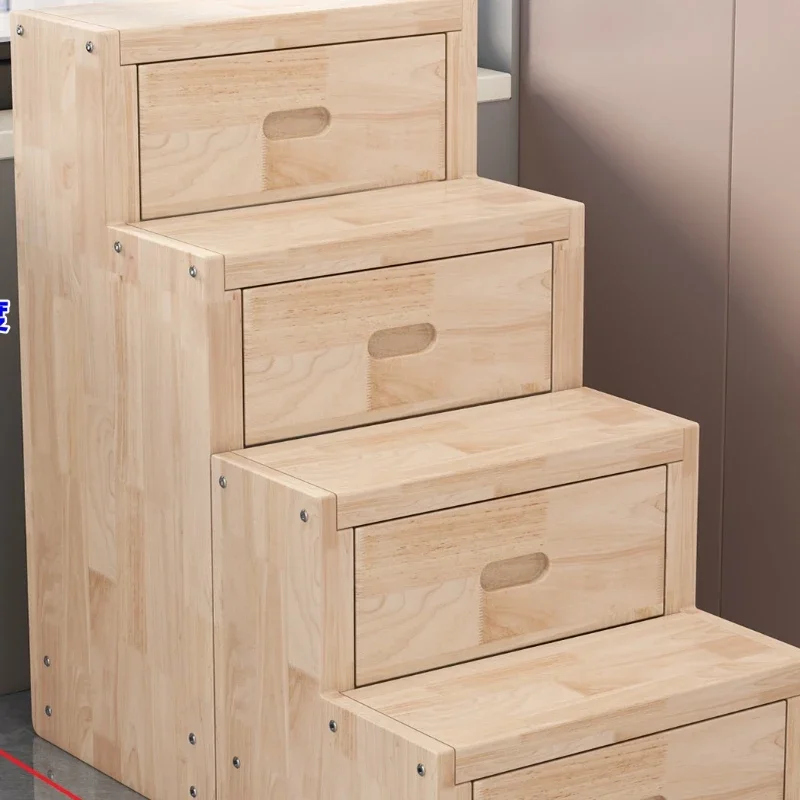 Утолщенные дубовые лестницы