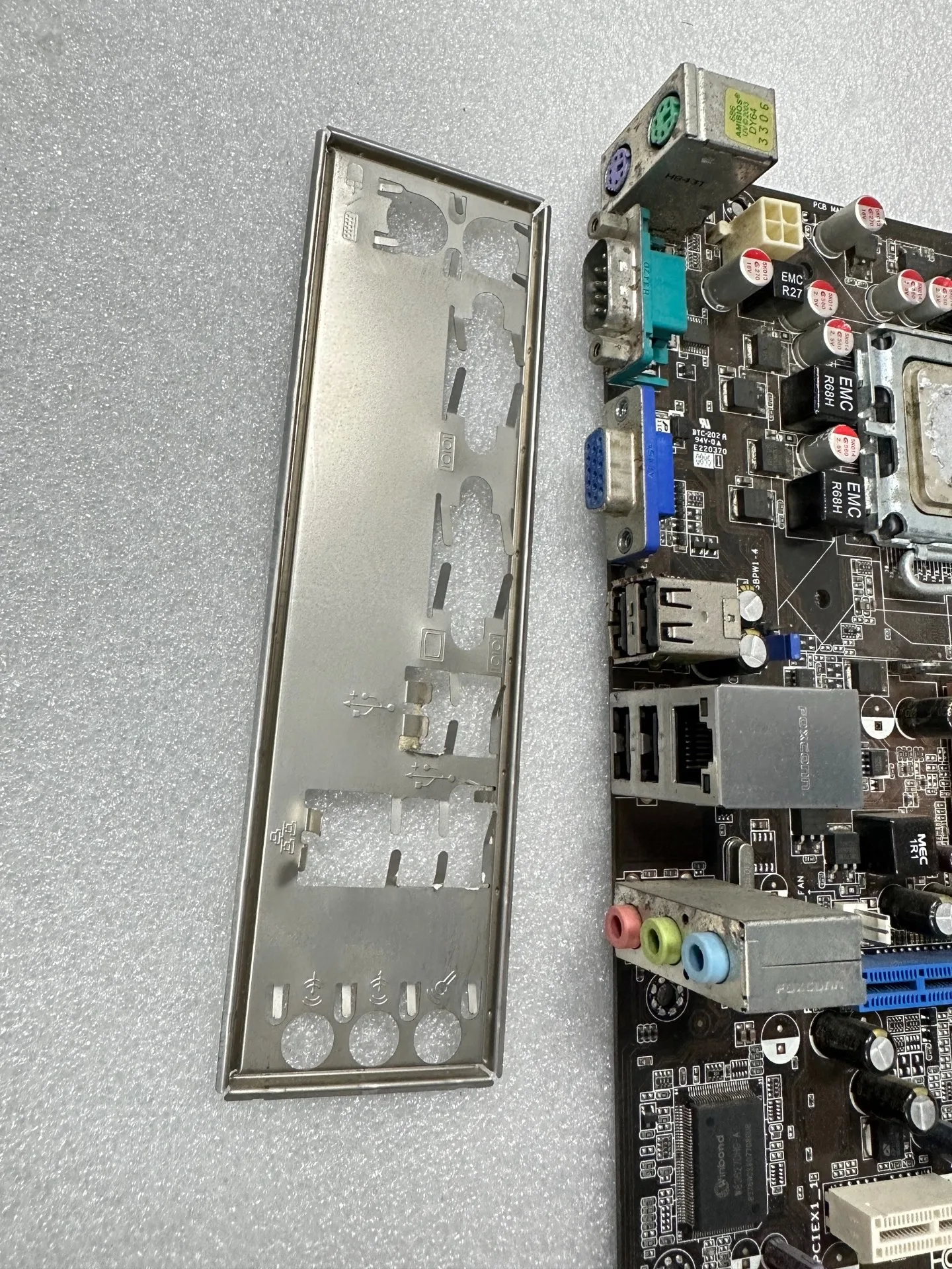 Известные бренды — материнская плата h61u - Фотография_2