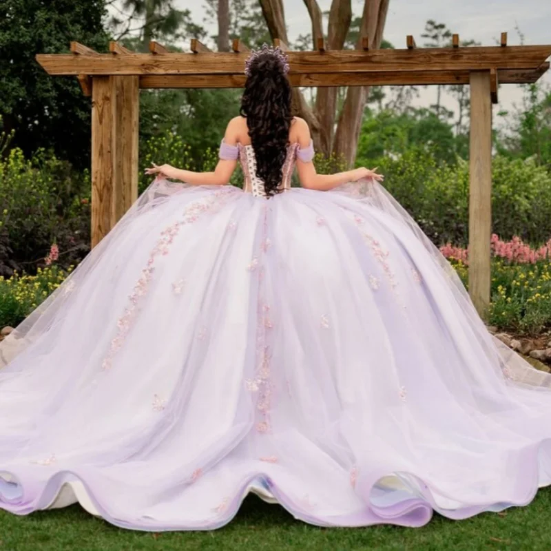 Сиреневое блестящее платье принцессы - Фотография_2