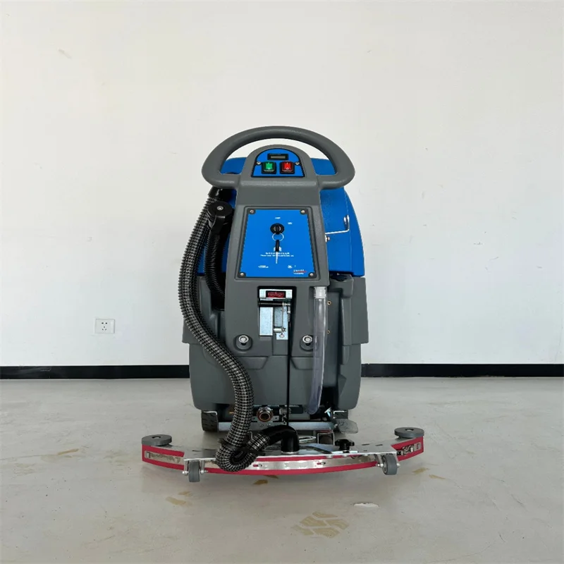 Многофункциональный скребок для пола в аэропорту - Фотография_5