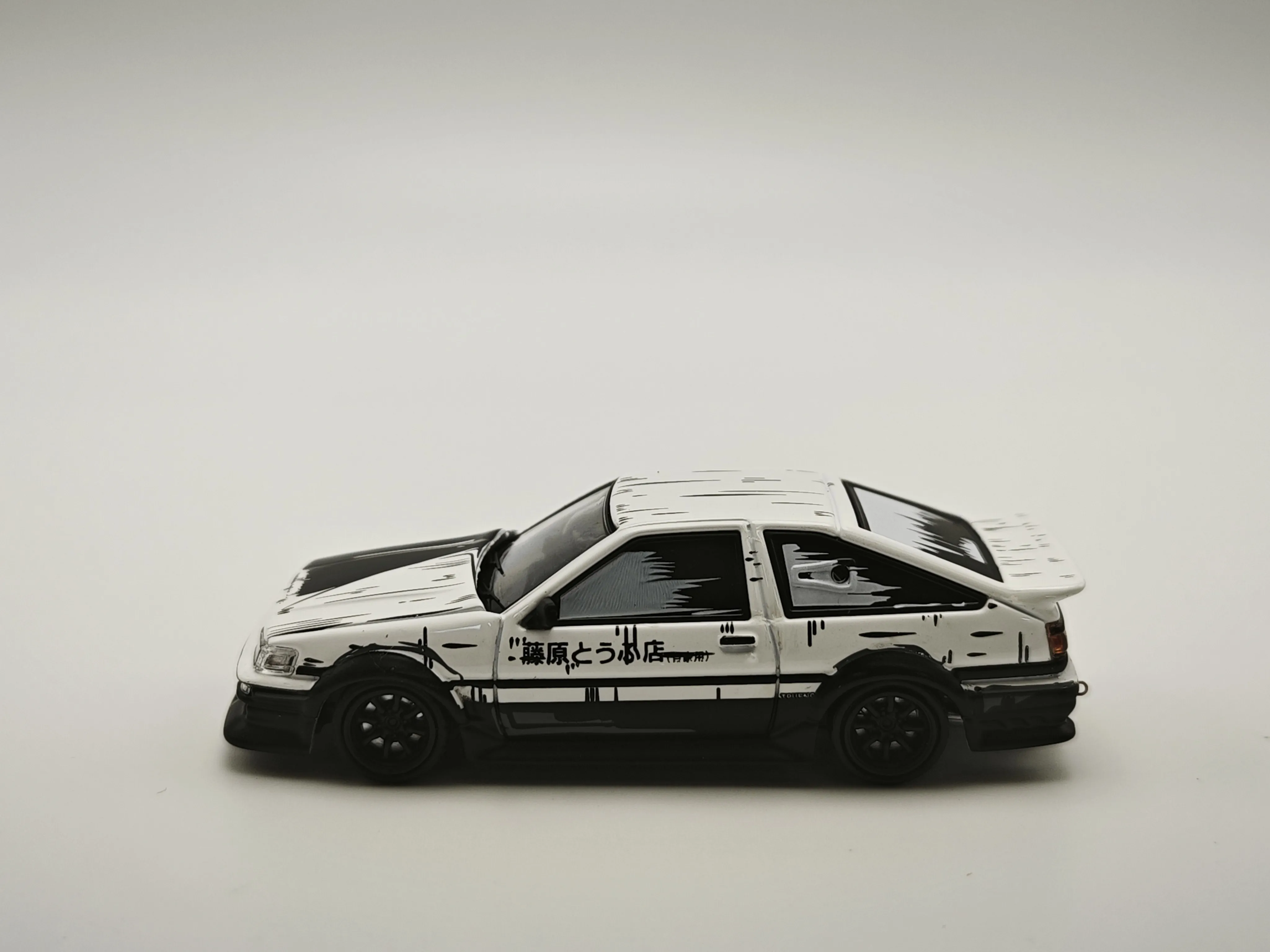 Sw 1:64 toyota широкофюмерная модель - Фотография_4