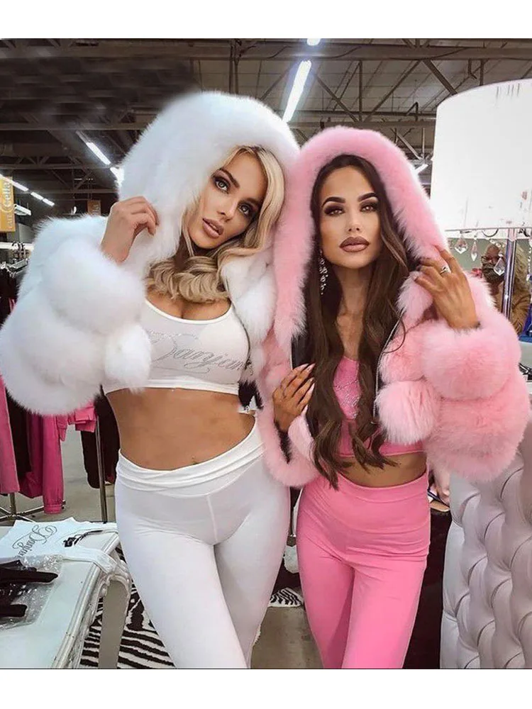 Зимняя укороченная меховая куртка - Фотография_3