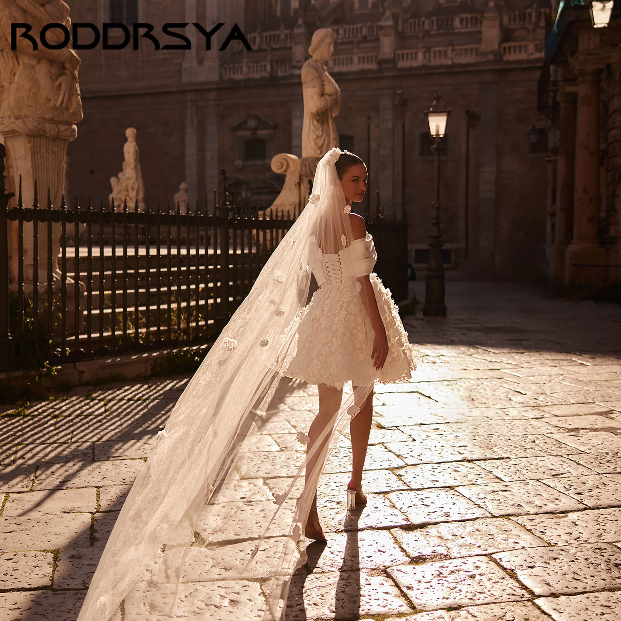 Roddrsya короткое свадебное платье с 3d цветочным принтом - Фотография_4