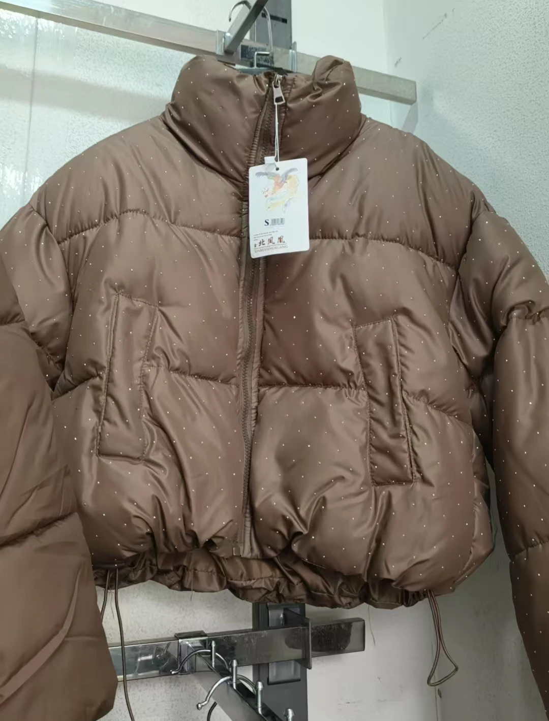 Zaroy женская толстая теплая хлопковая куртка со стразами - Фотография_6