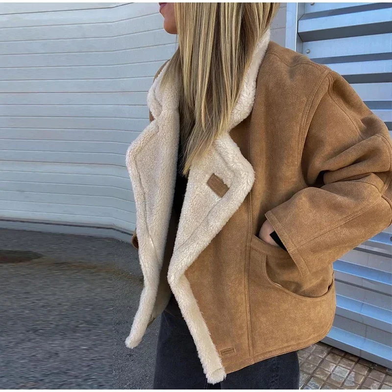 Винтажное теплое пальто из искусственной кожи - Фотография_4