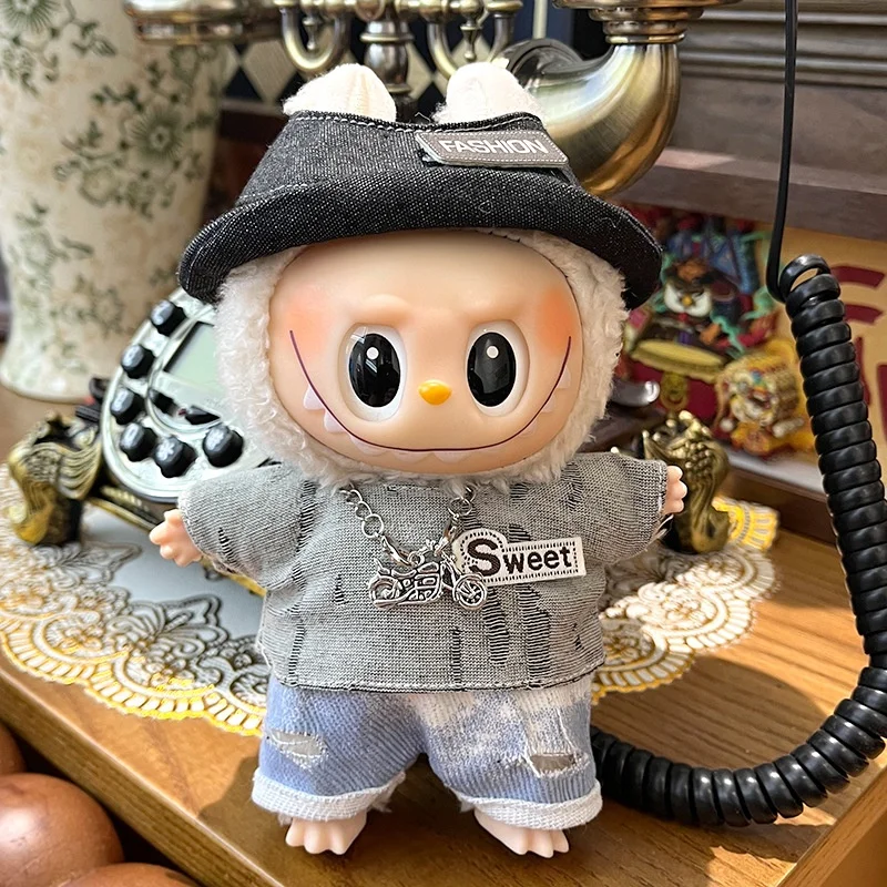 Популярная модная кукла