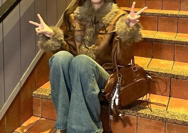 Пальто в стиле ретро со старой строчкой - Фотография_2