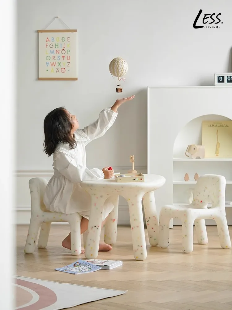 Детский учебный стол и стулья - Фотография_2