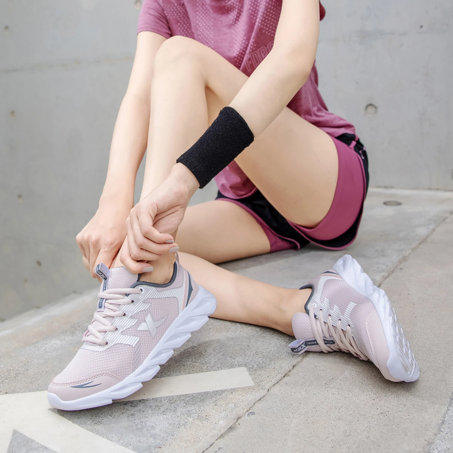 Xtep женские кроссовки 2023 - Фотография_6