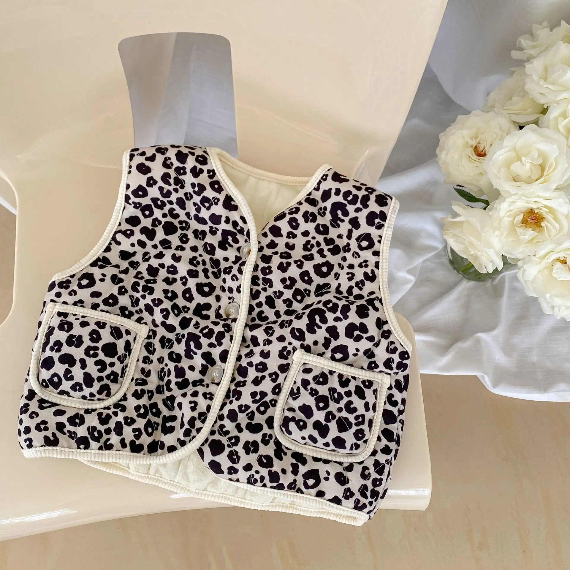 Зимний новый детский жилет без рукавов с цветочным леопардовым принтом - Фотография_6