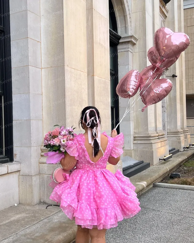 Женское платье с коротким рукавом - Фотография_2