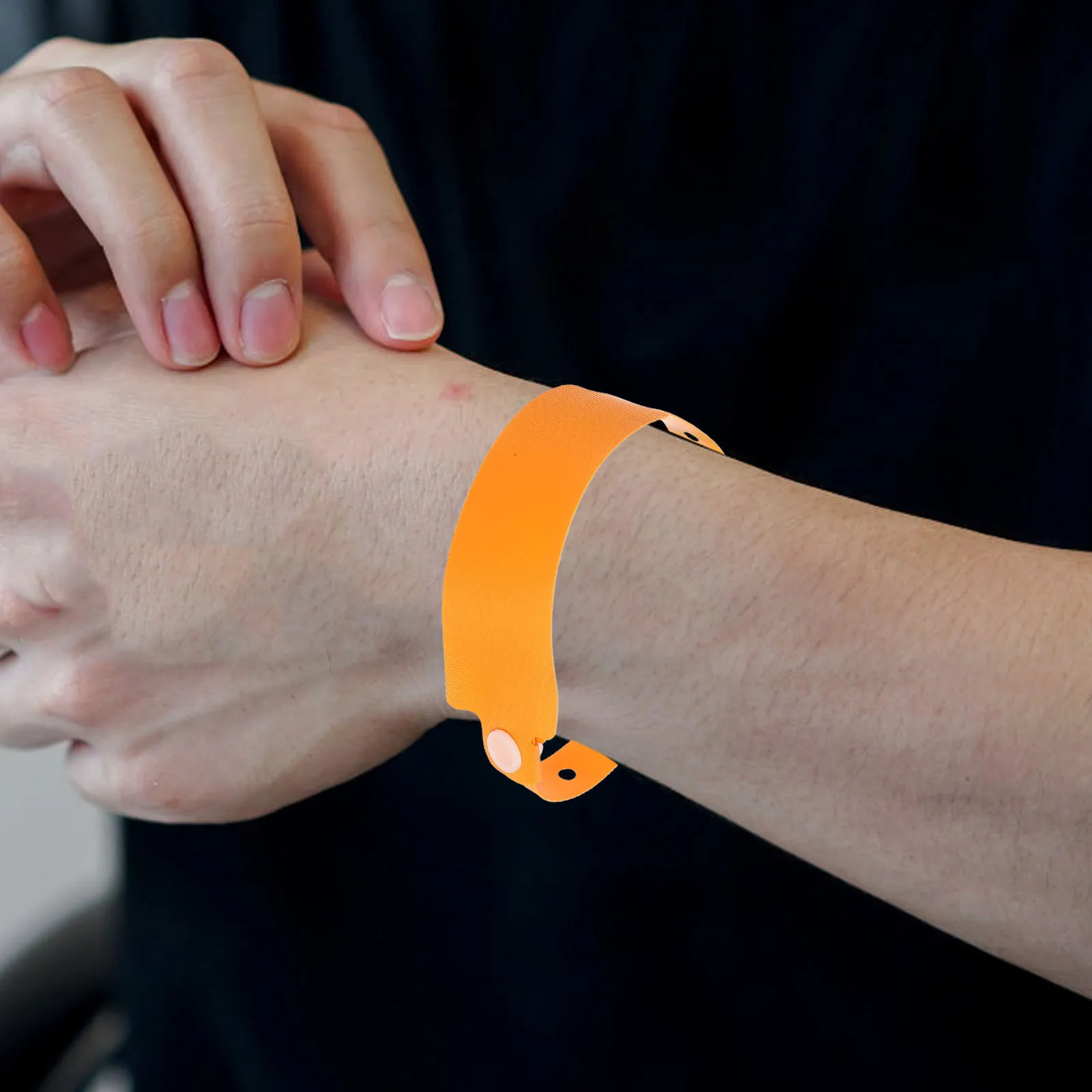 Удобные регулируемые водонепроницаемые браслеты из пвх - Фотография_3