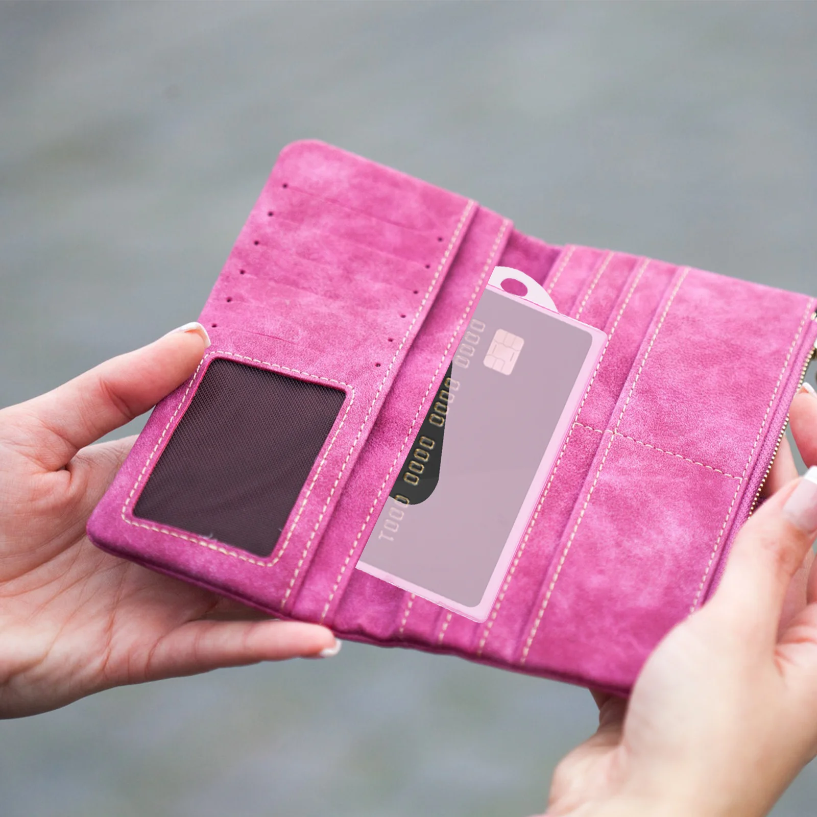 Универсальный защитный держатель для карт - Фотография_6