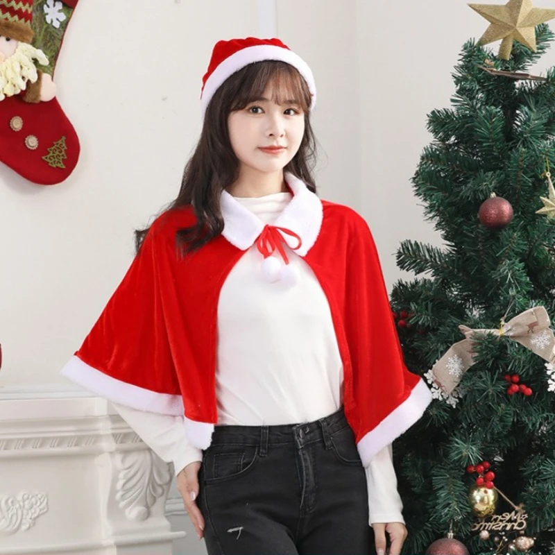 Зимний красный бархатный плащ - Фотография_2